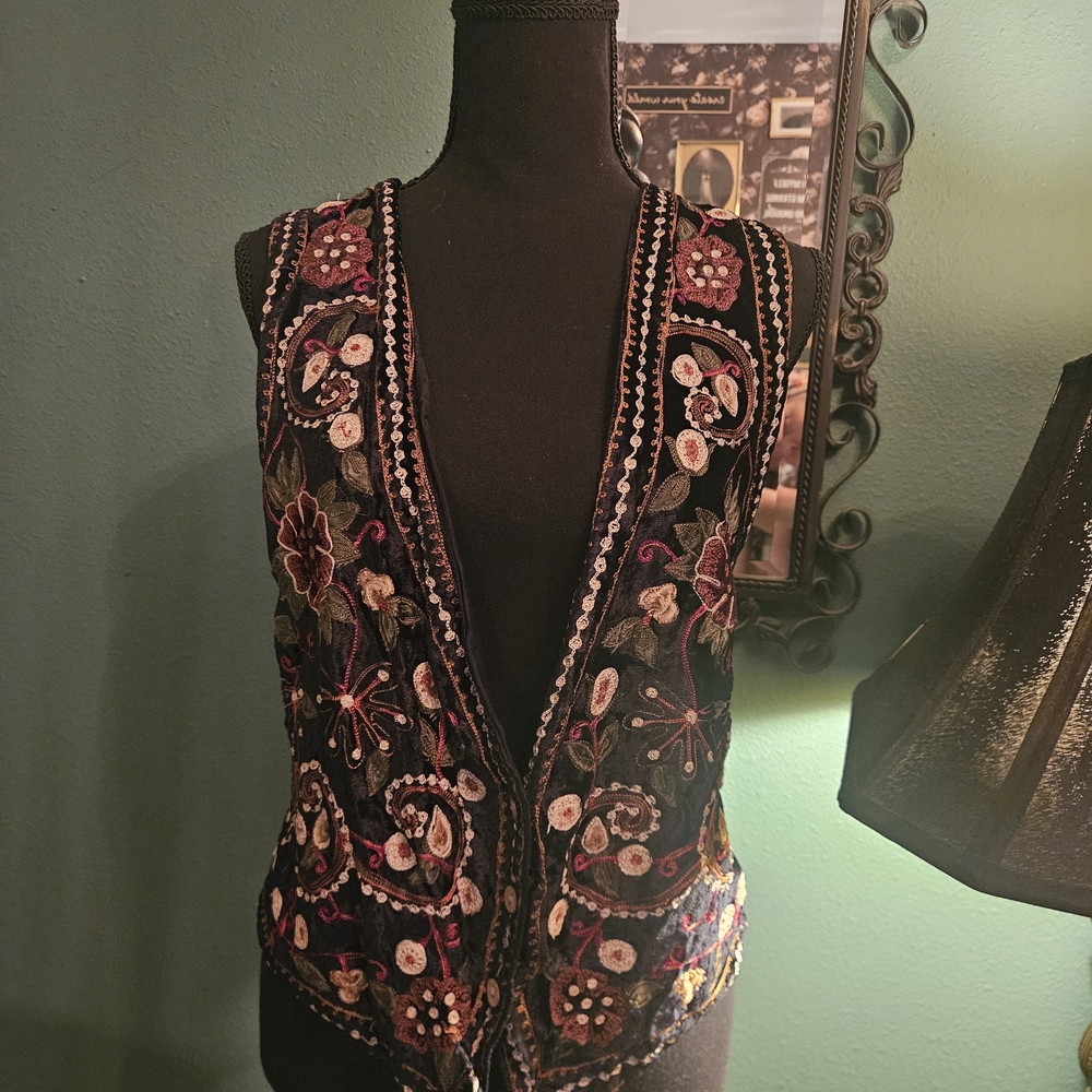 Vintage Black Floral Vest